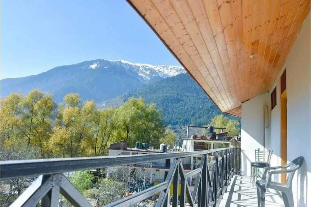 Hotel Seraj International Манали Экстерьер фото