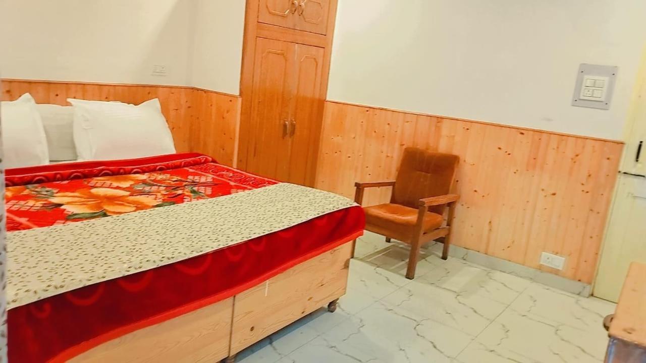 Hotel Seraj International Манали Экстерьер фото