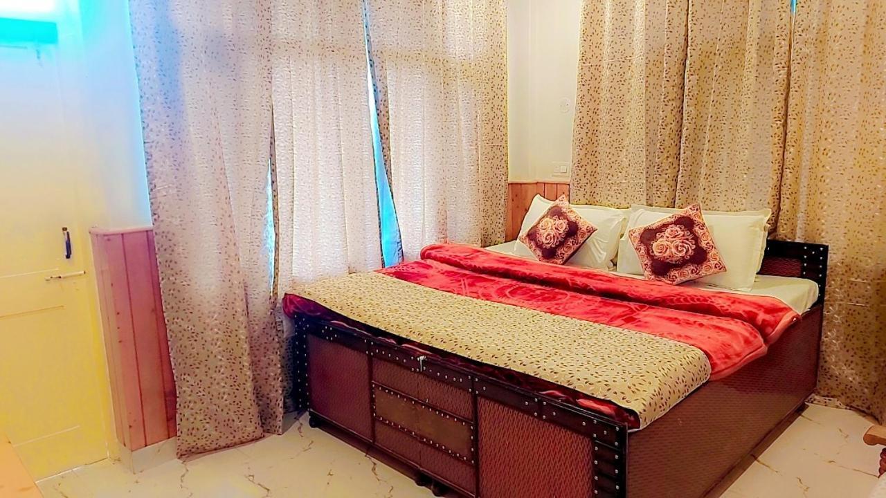 Hotel Seraj International Манали Экстерьер фото
